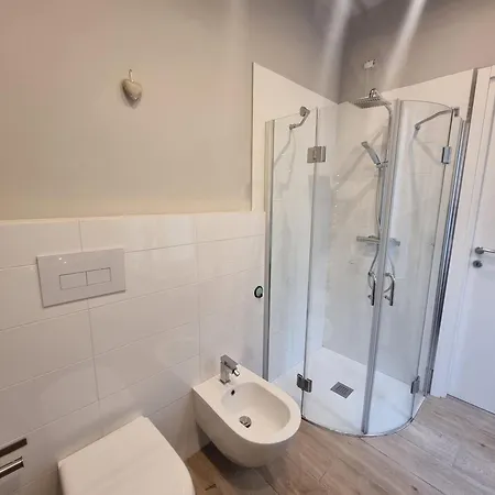 Retreat-by Goccia Di Appartement *